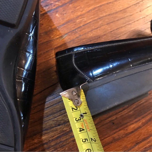 ▪️JENNIFER Moore Alligator Loafers - Picture 5 of 6